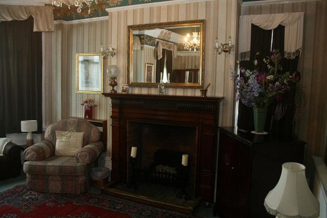 The Knoll Guesthouse Newport  Bagian luar foto
