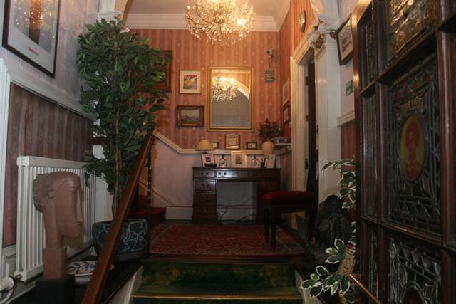The Knoll Guesthouse Newport  Bagian luar foto