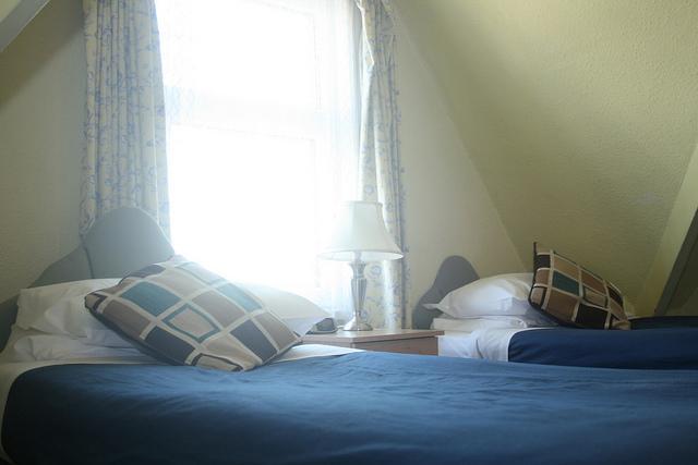 The Knoll Guesthouse Newport  Bagian luar foto