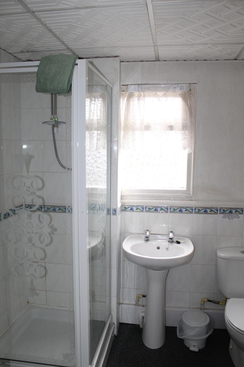 The Knoll Guesthouse Newport  Bagian luar foto